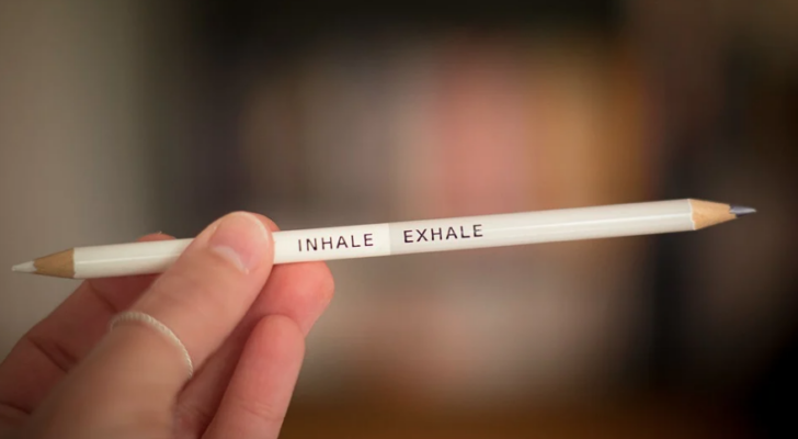 Inhale - exhale - blyant Stina Bavnhøj