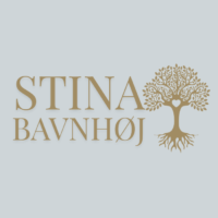 STINA BAVNHØJ LOGO GULD Videovandmærke 107 kb 700x700